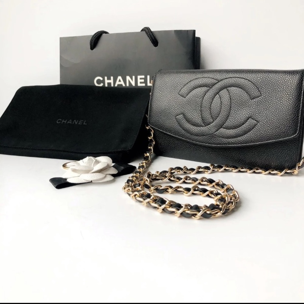 Chanel Authentic Caviar Crossbody Purse